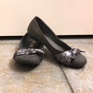 Gray glitter accent flats
